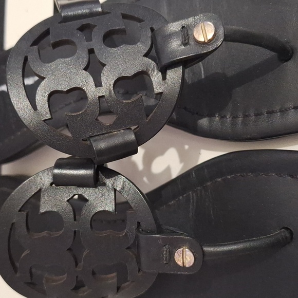 Tory Burch!!! - Picture 2 of 5